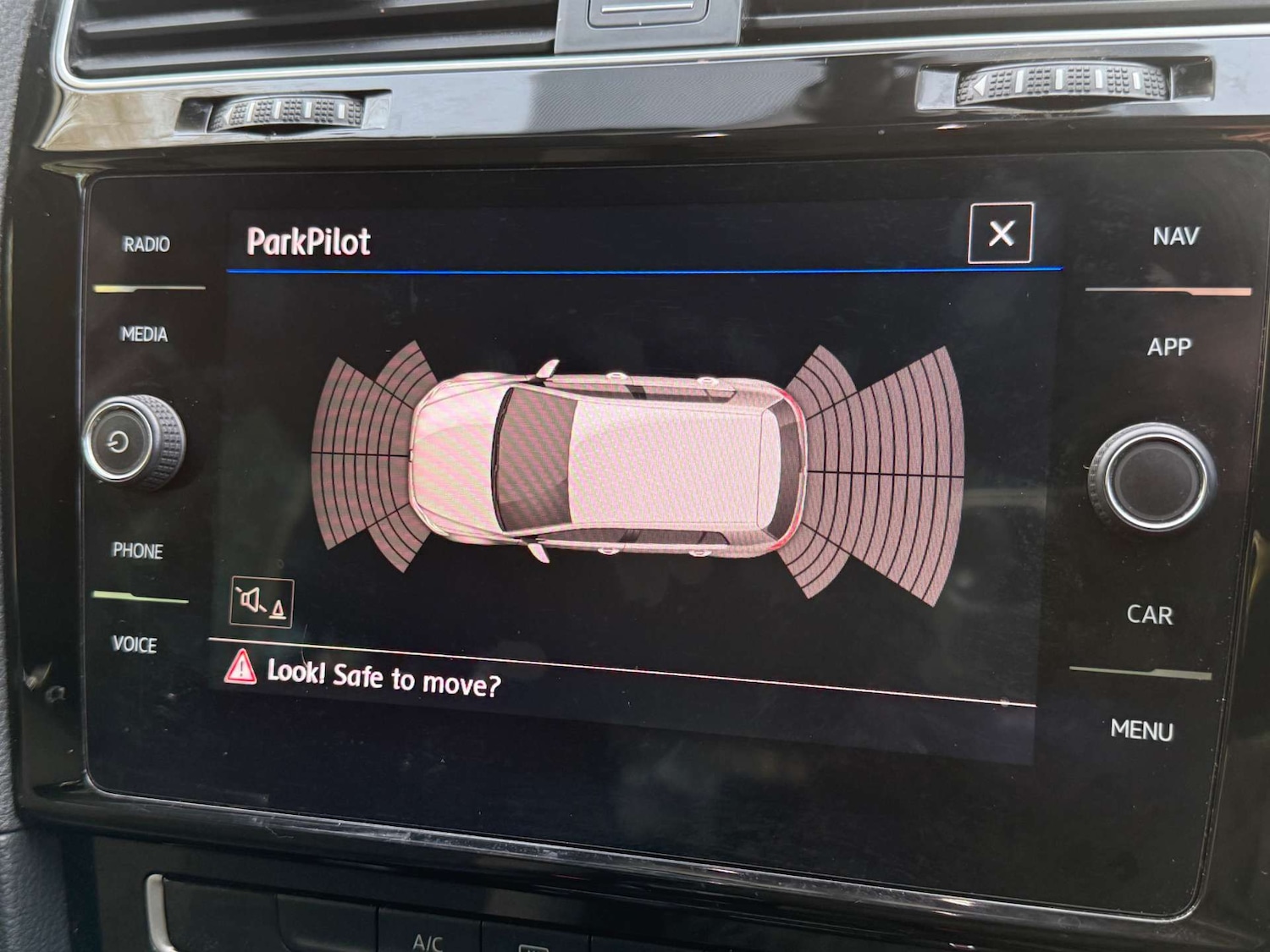 Used Volkswagen Golf 2017 for sale - 76685289: Photo 40