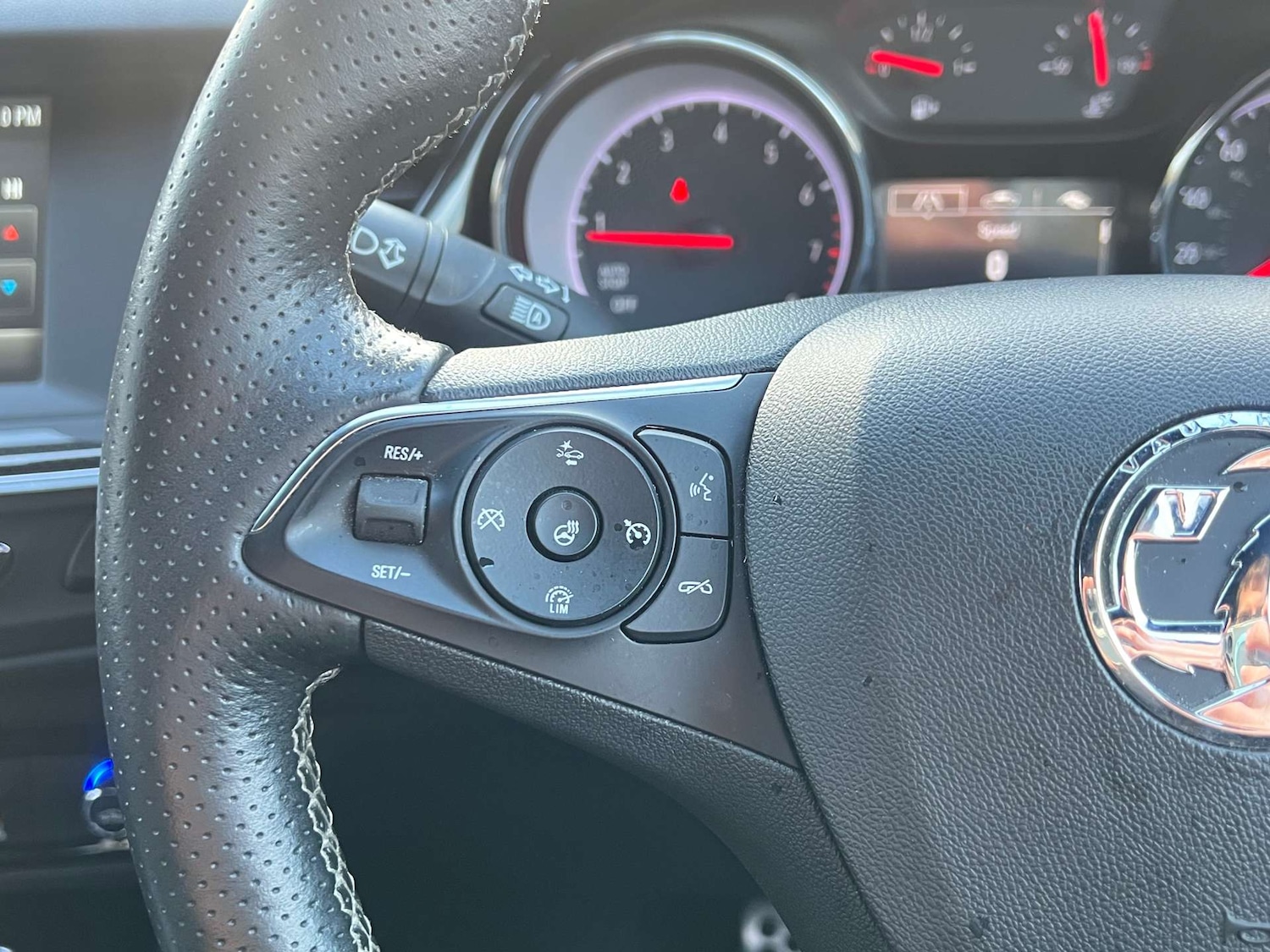 Used Vauxhall Insignia 2019 for sale - 77378419: Photo 17