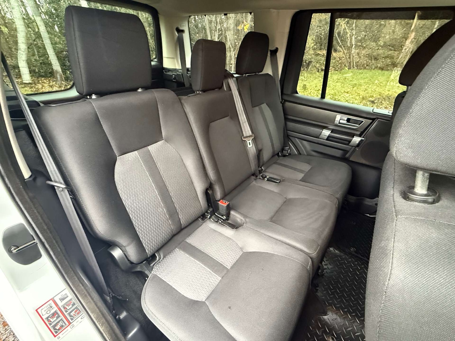 Used Land Rover Discovery 2015 for sale - 76685271: Photo 11