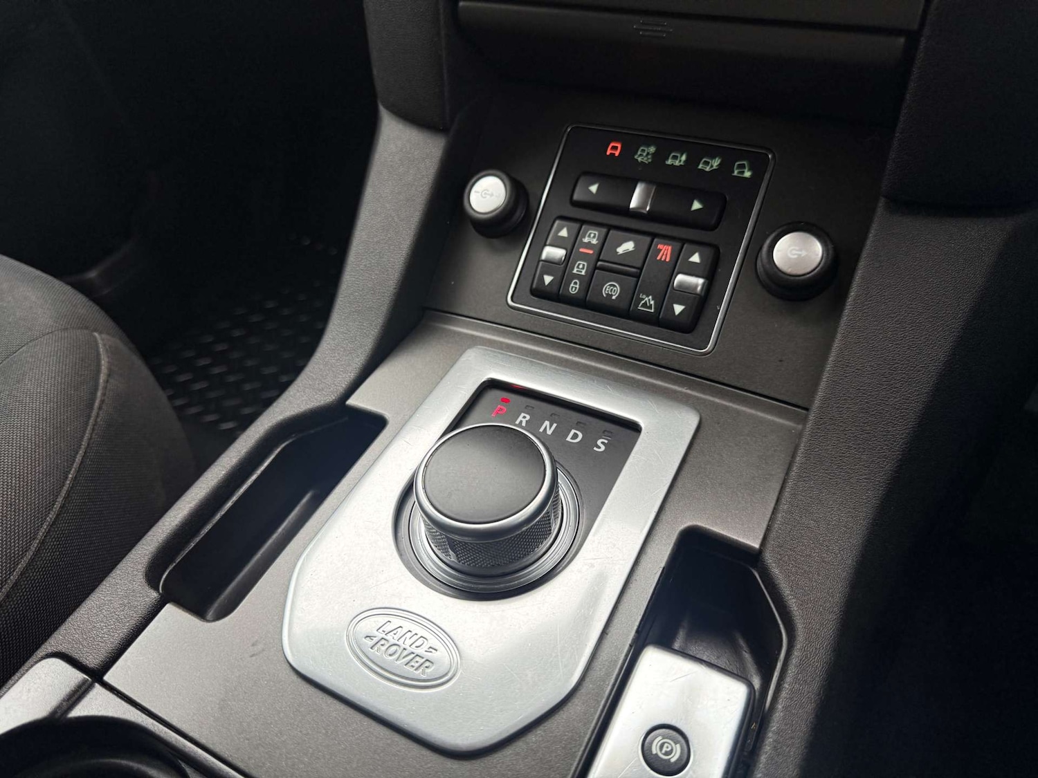 Used Land Rover Discovery 2015 for sale - 76685271: Photo 27