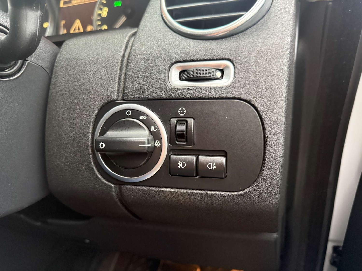 Used Land Rover Discovery 2015 for sale - 76685271: Photo 33