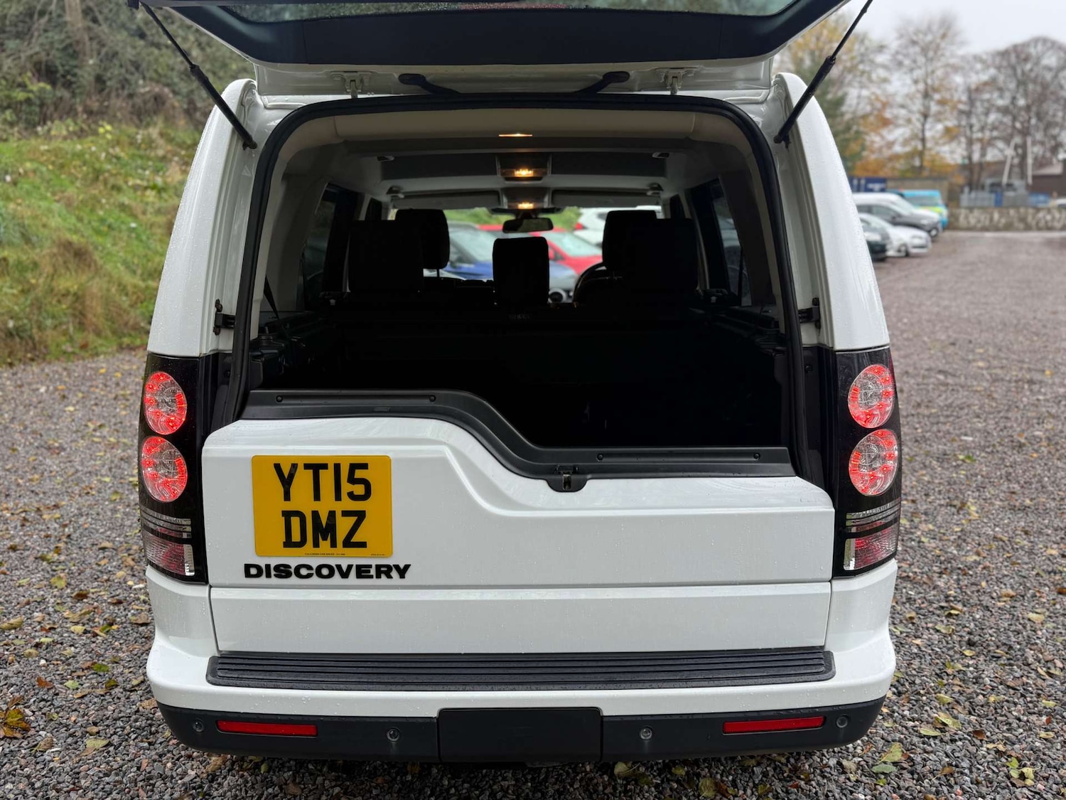 Used Land Rover Discovery 2015 for sale - 76685271: Photo 6