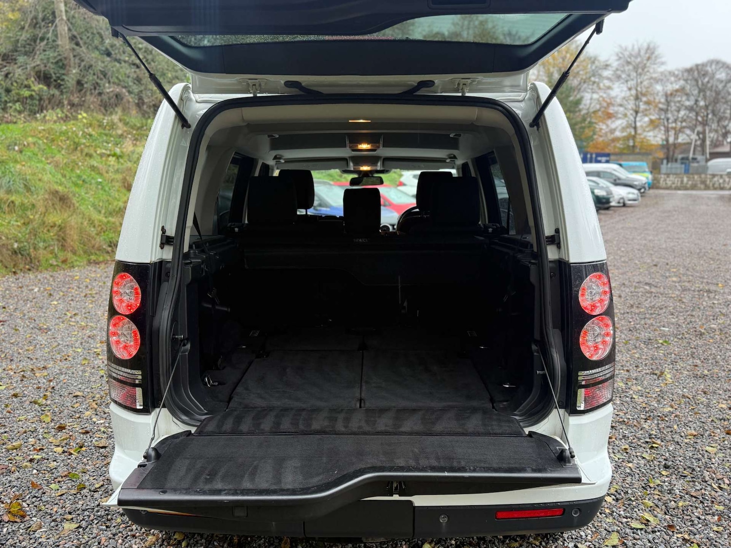 Used Land Rover Discovery 2015 for sale - 76685271: Photo 7