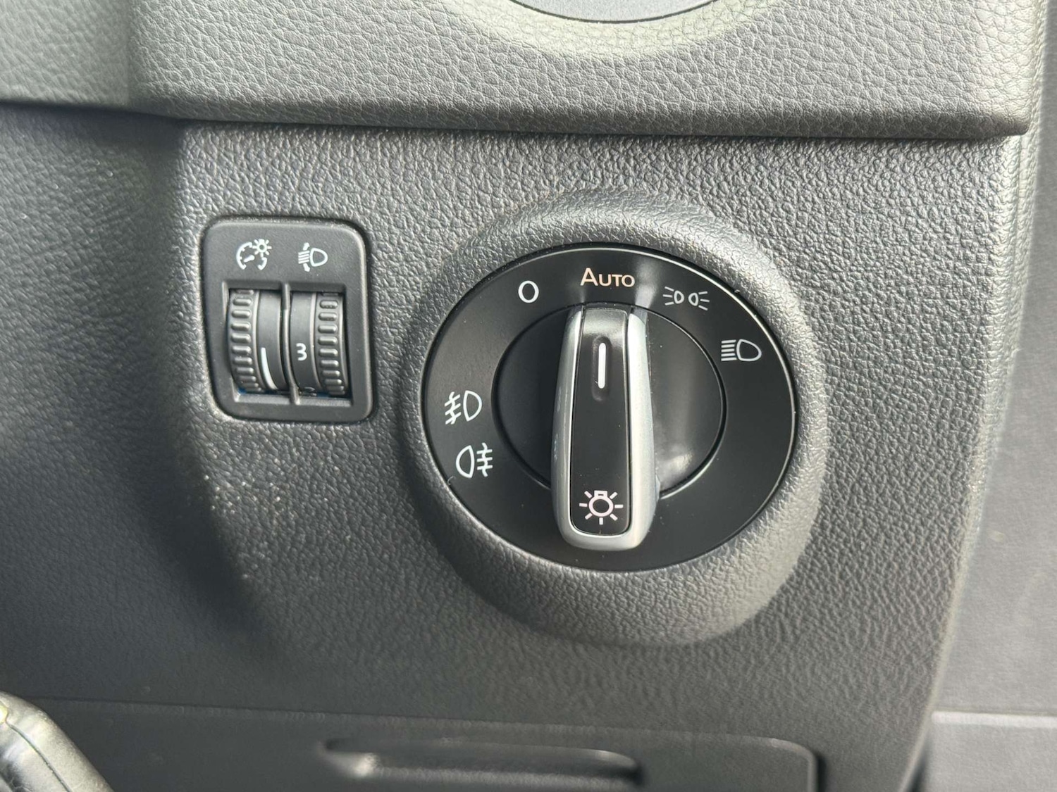 Vehicle 28