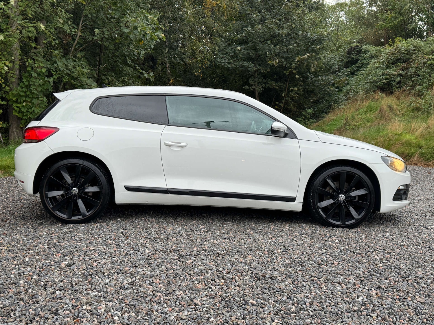 Used Volkswagen Scirocco 2013 for sale - 76144410: Photo 2