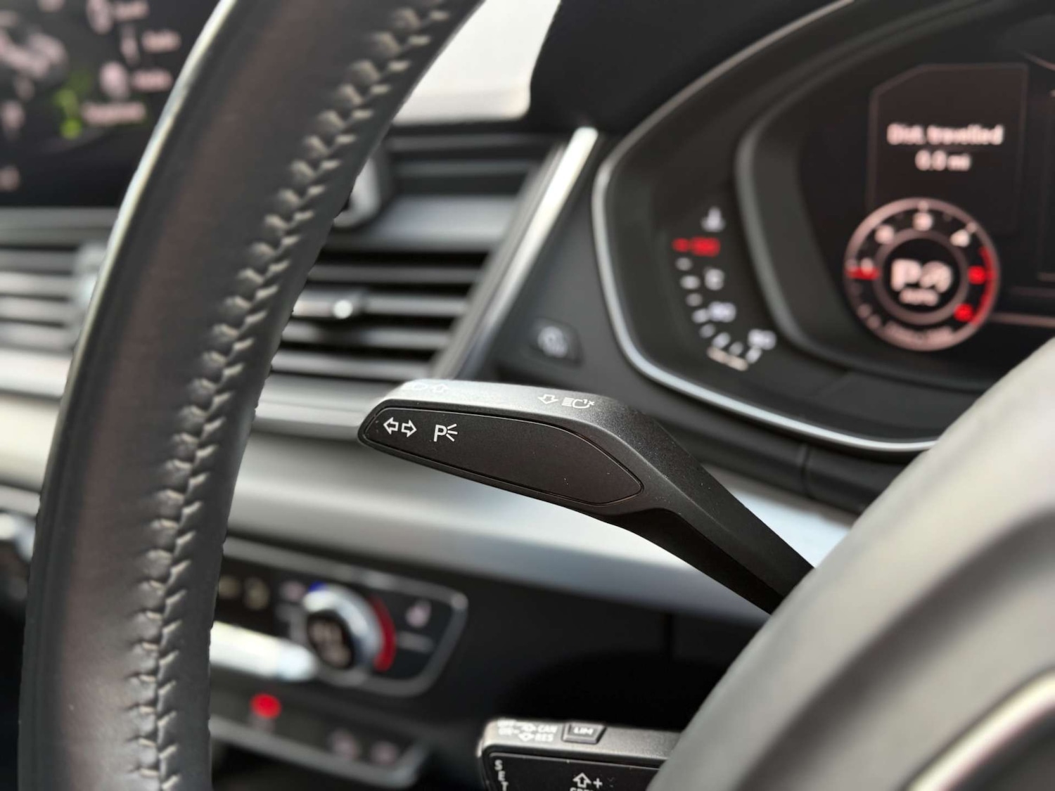 Used Audi Q5 2018 for sale - 76685307: Photo 41