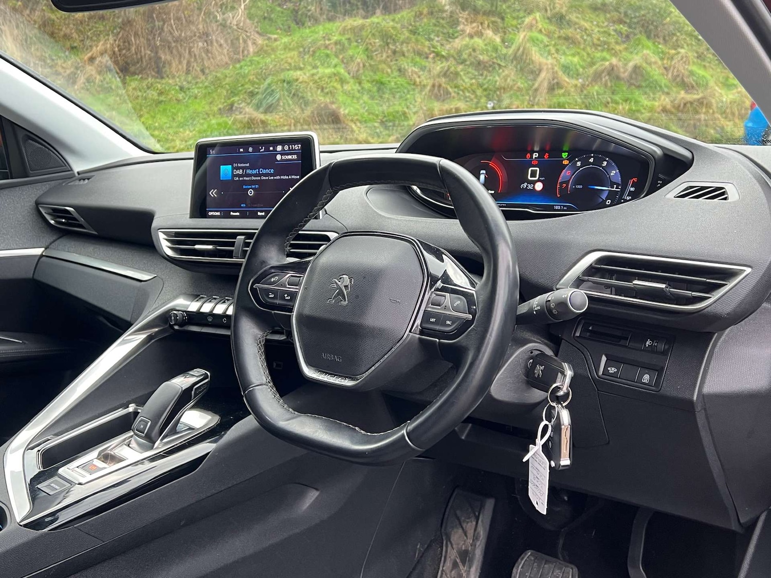 Used Peugeot 3008 2019 for sale - 76942846: Photo 12