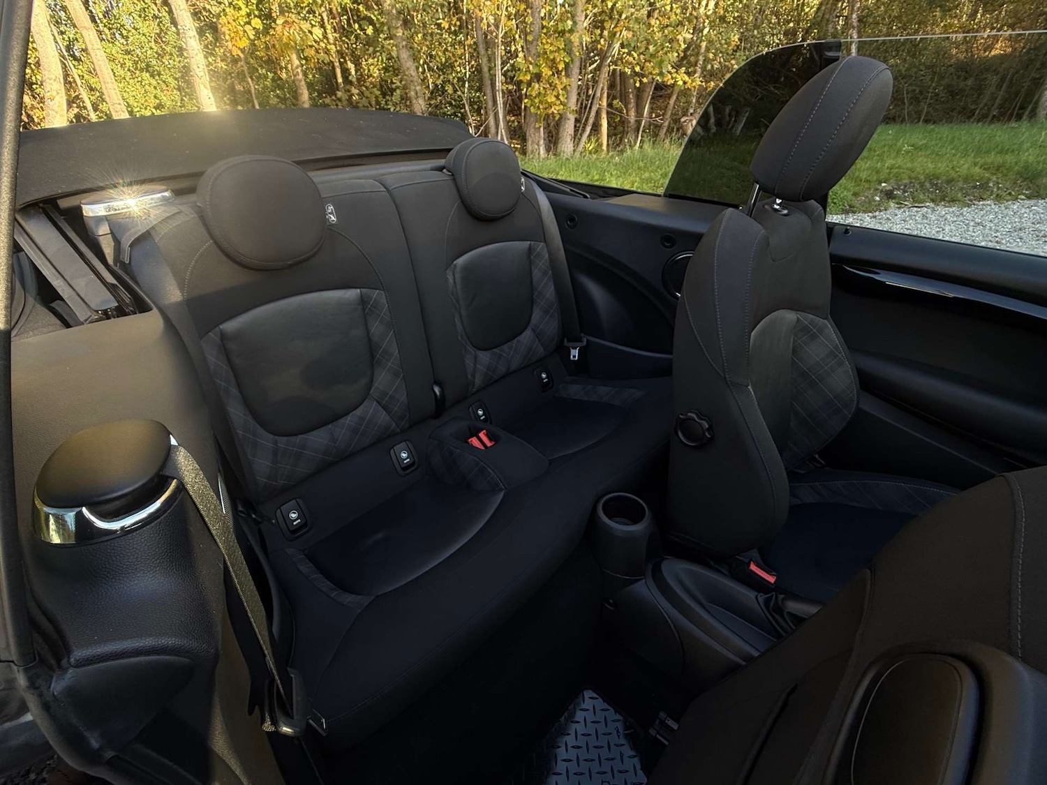 Used MINI Convertible 2017 for sale - 76685287: Photo 21