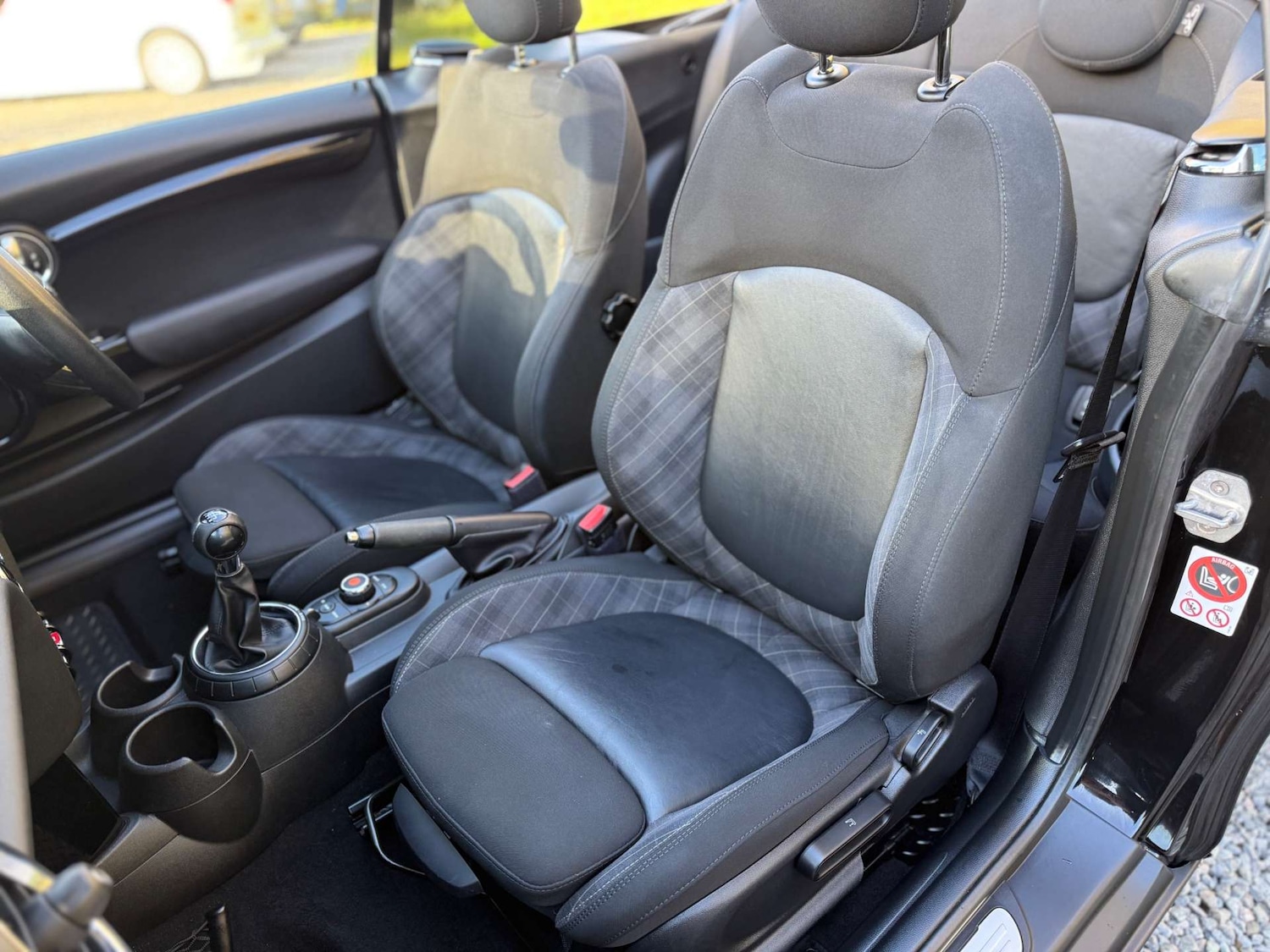 Used MINI Convertible 2017 for sale - 76685287: Photo 27