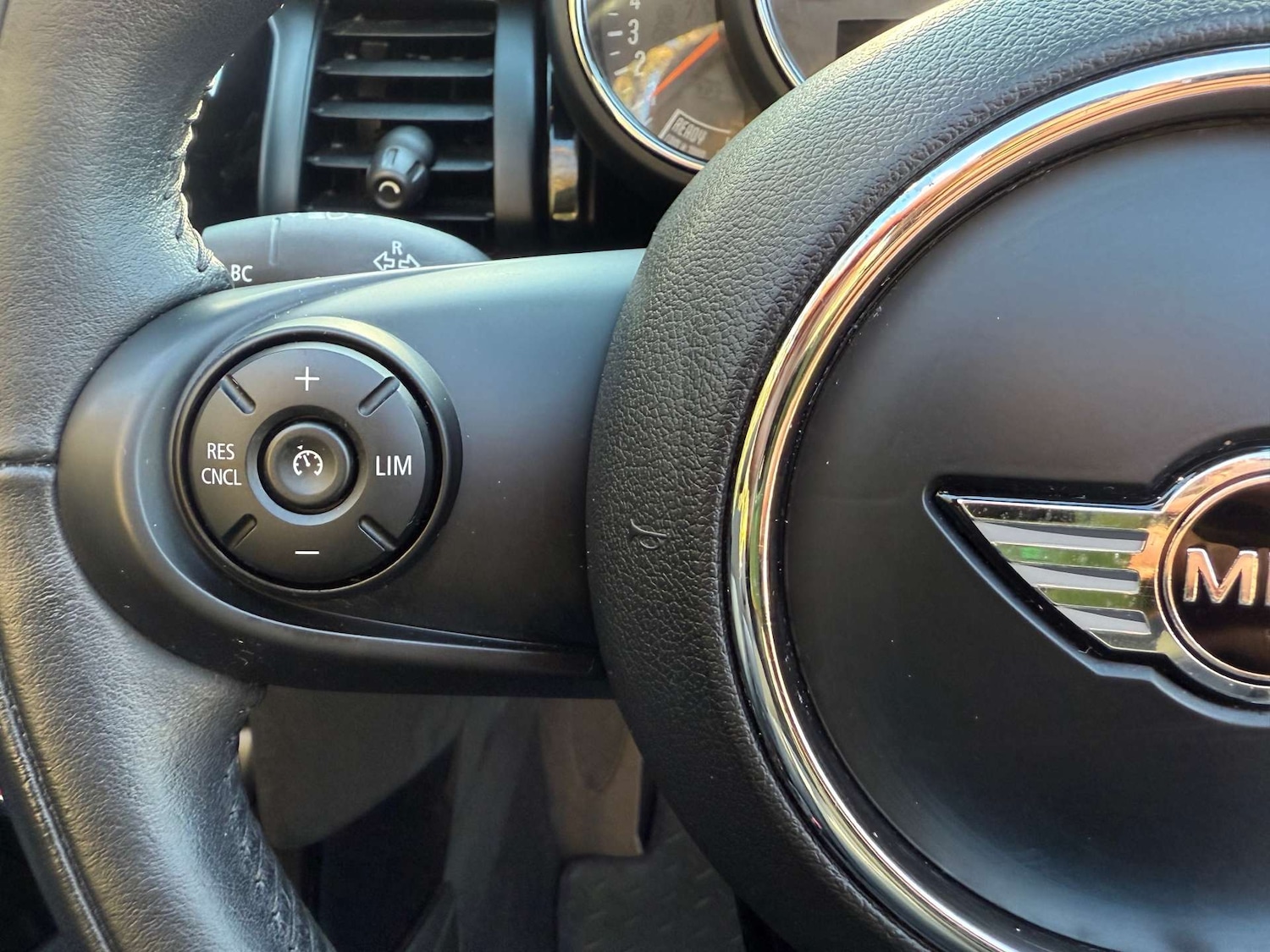 Used MINI Convertible 2017 for sale - 76685287: Photo 31