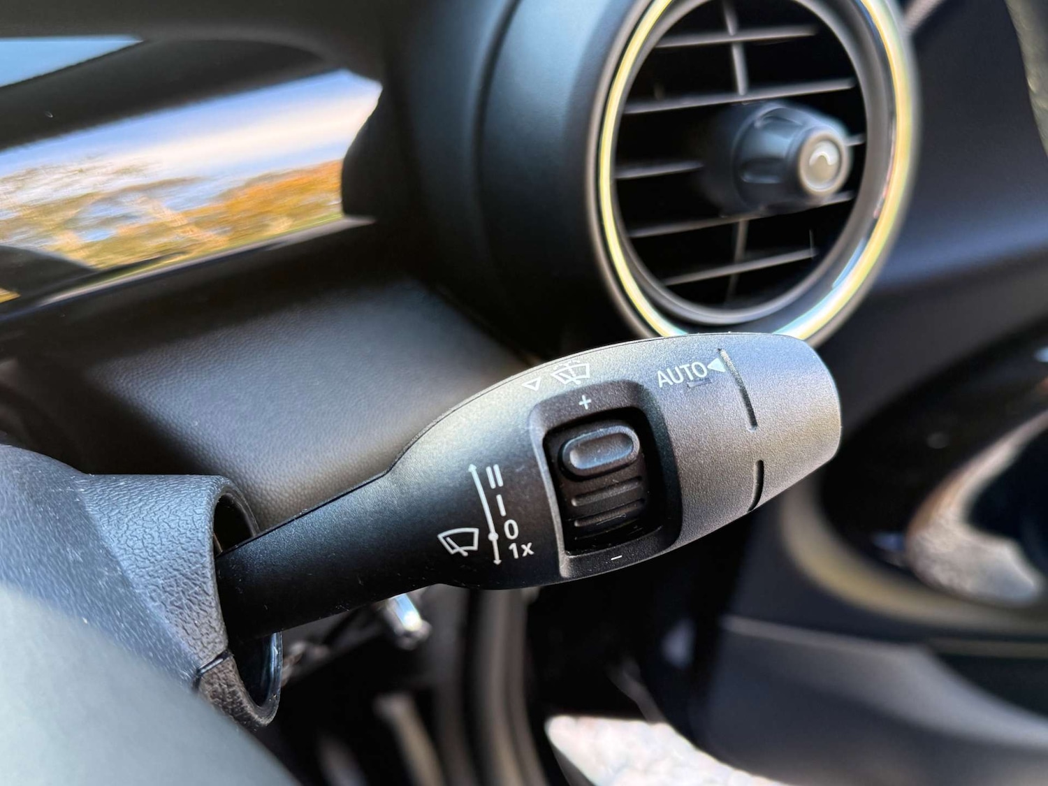 Used MINI Convertible 2017 for sale - 76685287: Photo 34