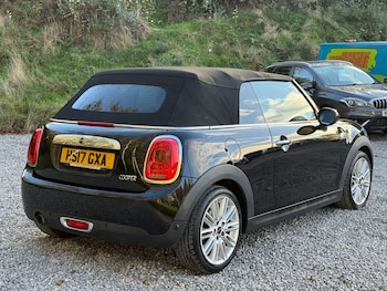 Used MINI Convertible 2017 for sale - 76685287: Photo