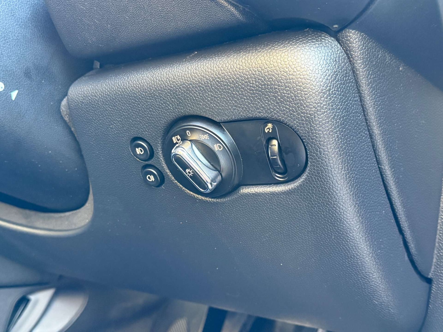 Used MINI Convertible 2017 for sale - 76685287: Photo 44