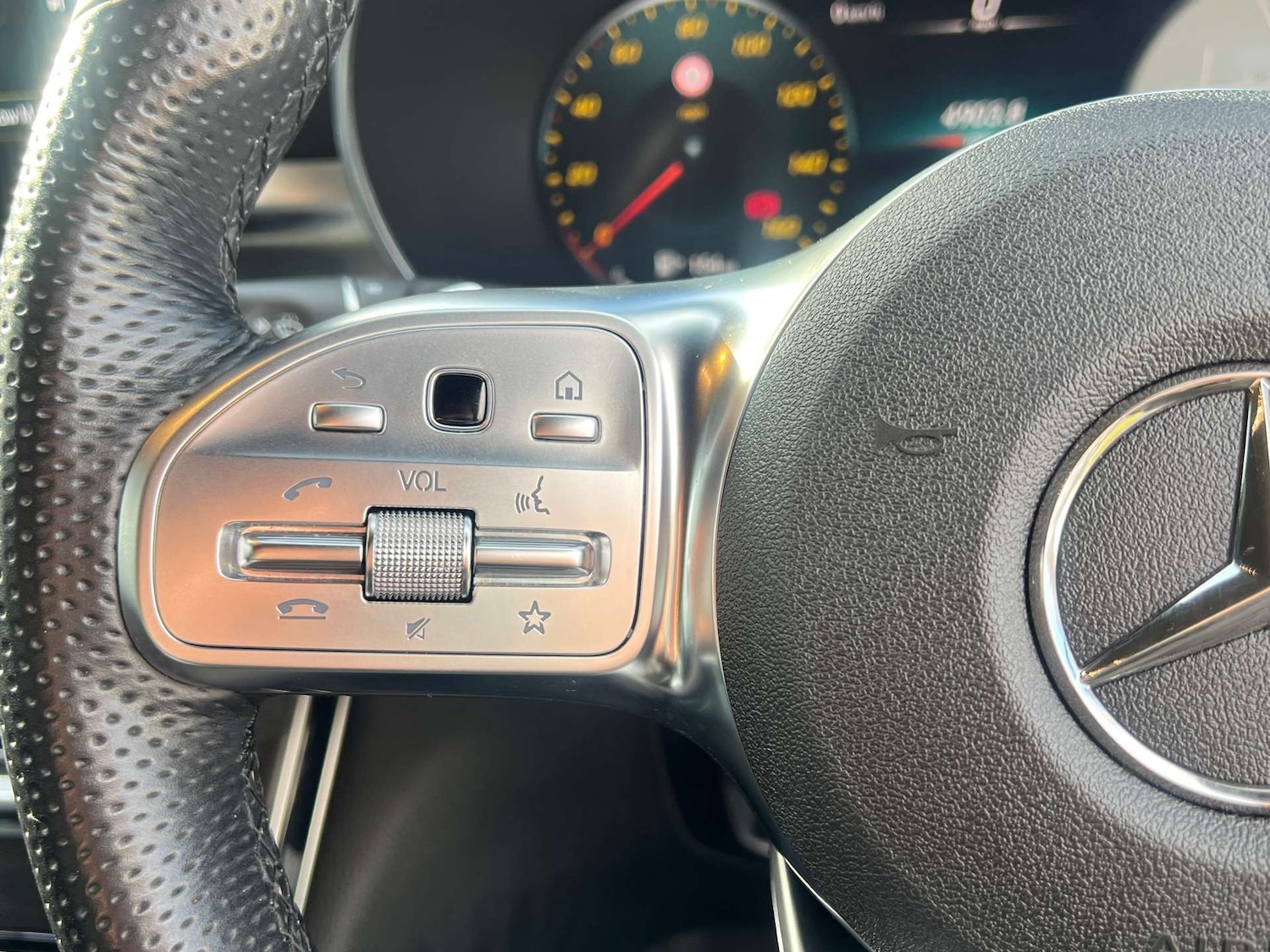 Used Mercedes-Benz GLC 2019 for sale - 77600086: Photo 21