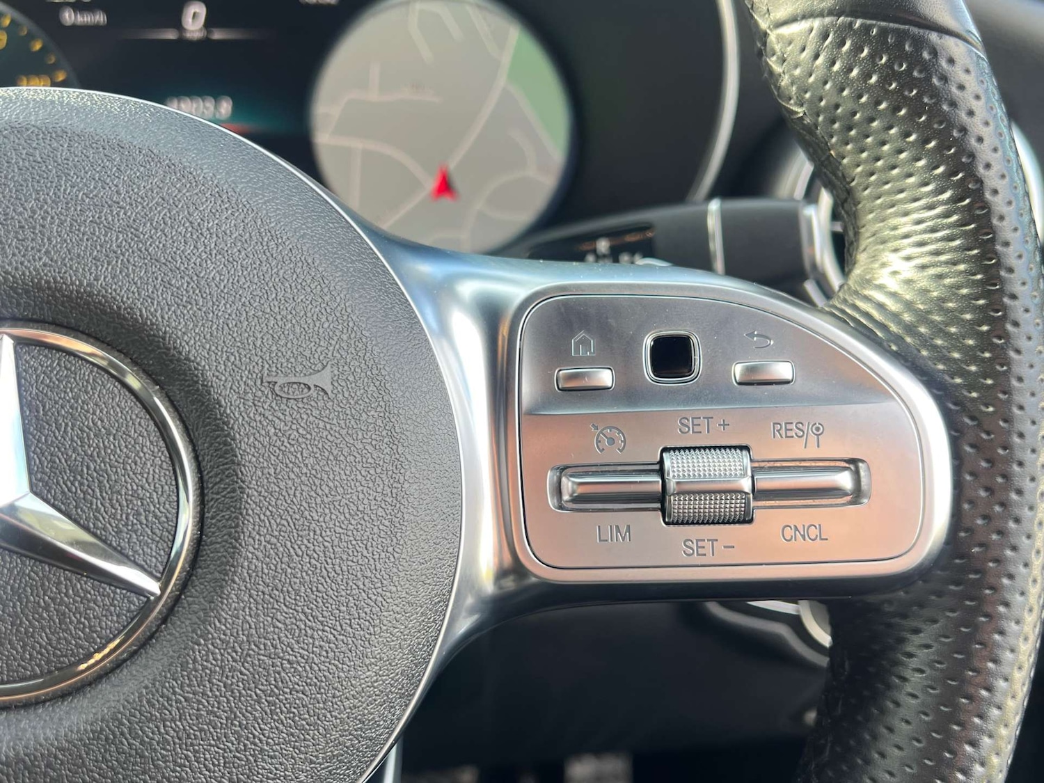 Used Mercedes-Benz GLC 2019 for sale - 77600086: Photo 22