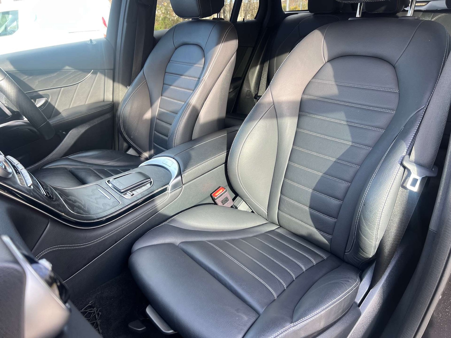 Used Mercedes-Benz GLC 2019 for sale - 77600086: Photo 32