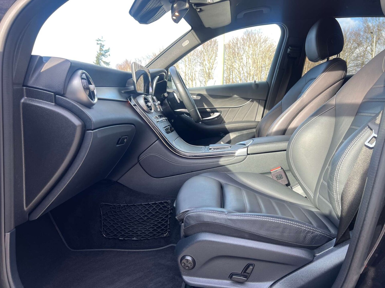 Used Mercedes-Benz GLC 2019 for sale - 77600086: Photo 33