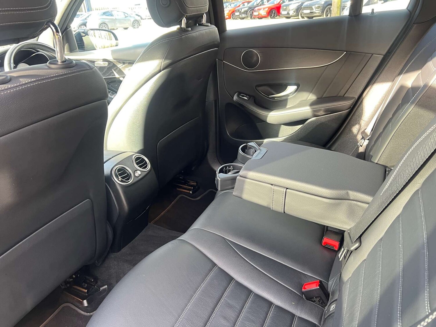 Used Mercedes-Benz GLC 2019 for sale - 77600086: Photo 35