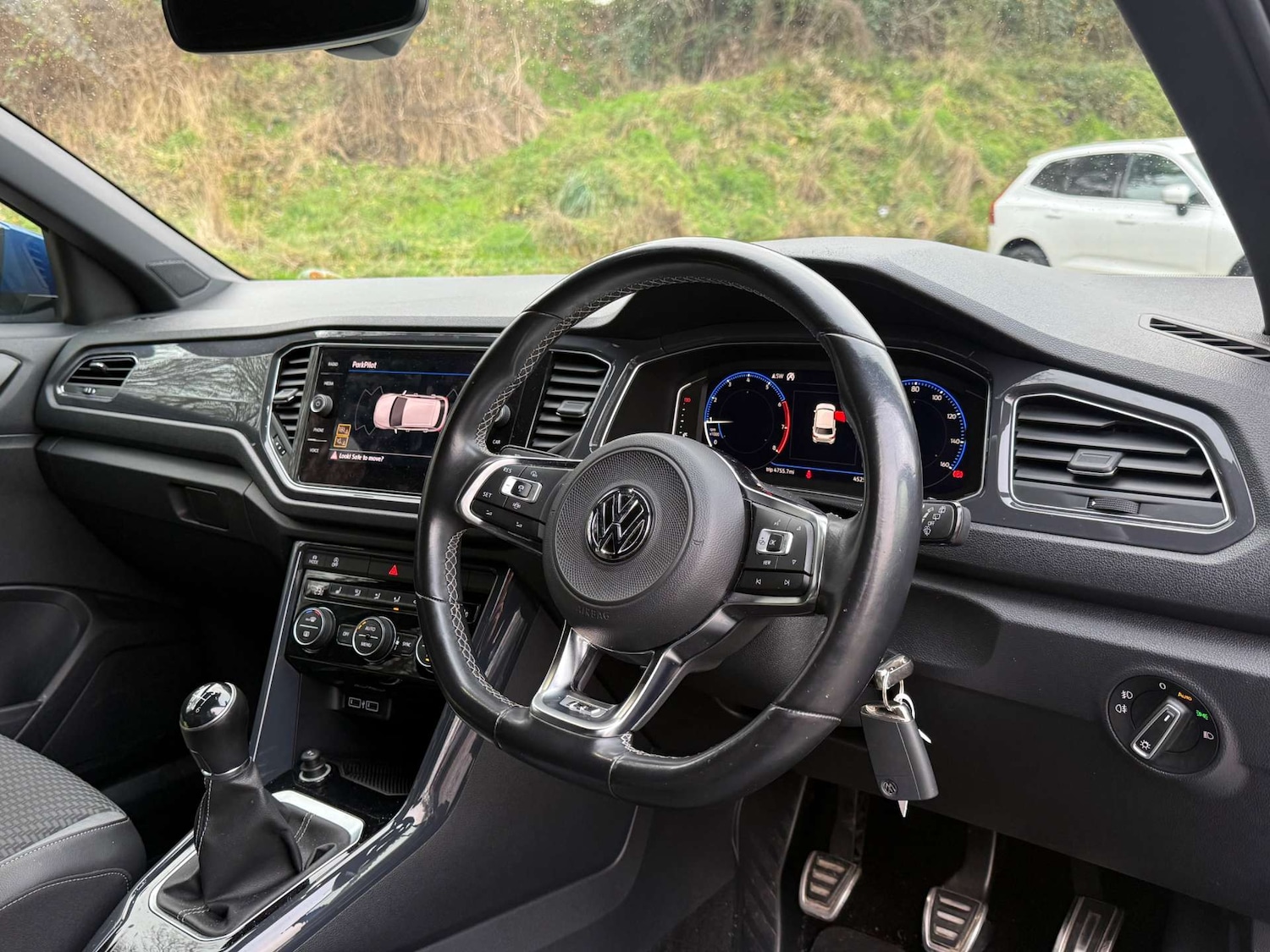 Used Volkswagen T-Roc 2019 for sale - 76896318: Photo 14