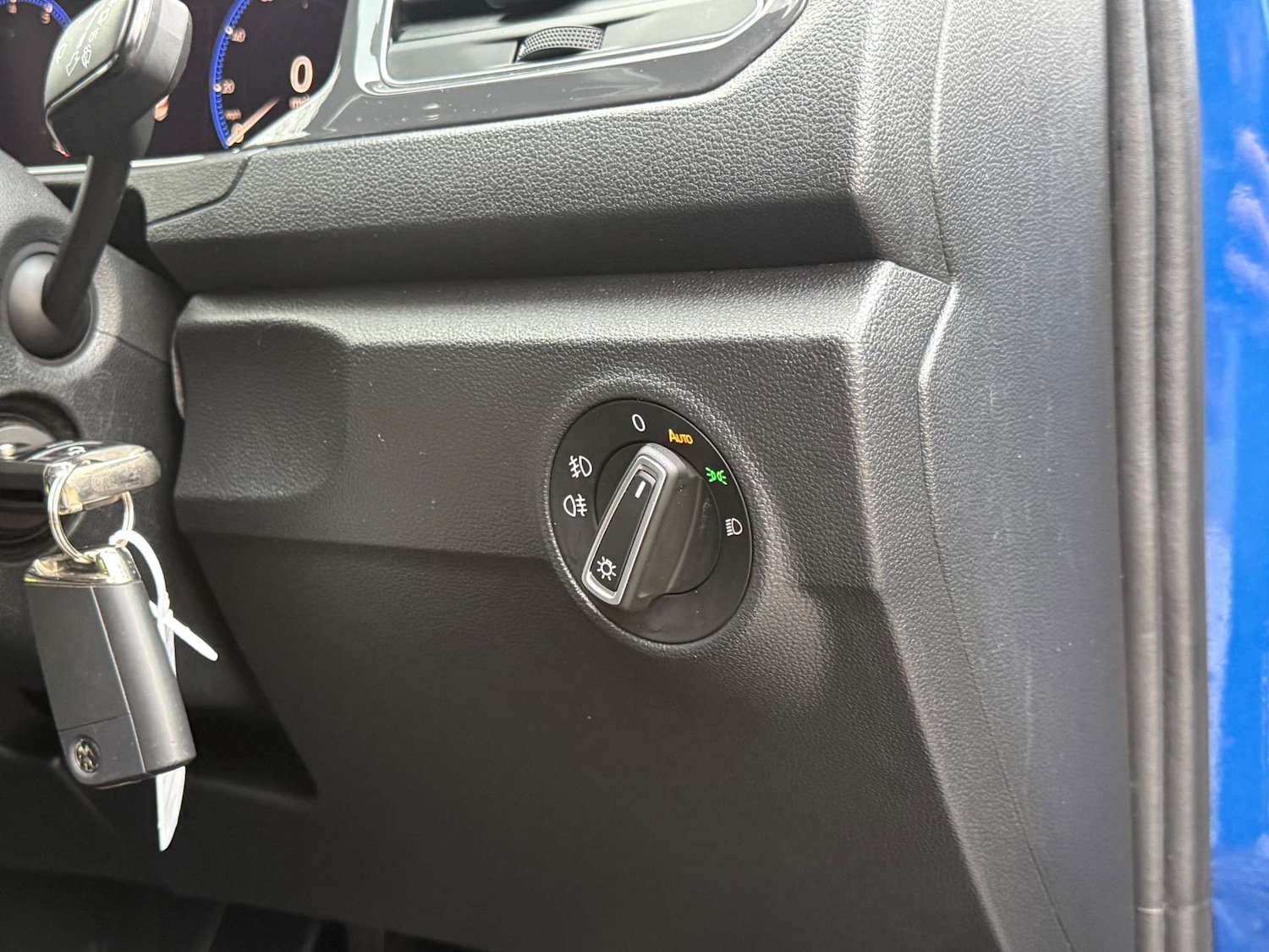 Used Volkswagen T-Roc 2019 for sale - 76896318: Photo 15