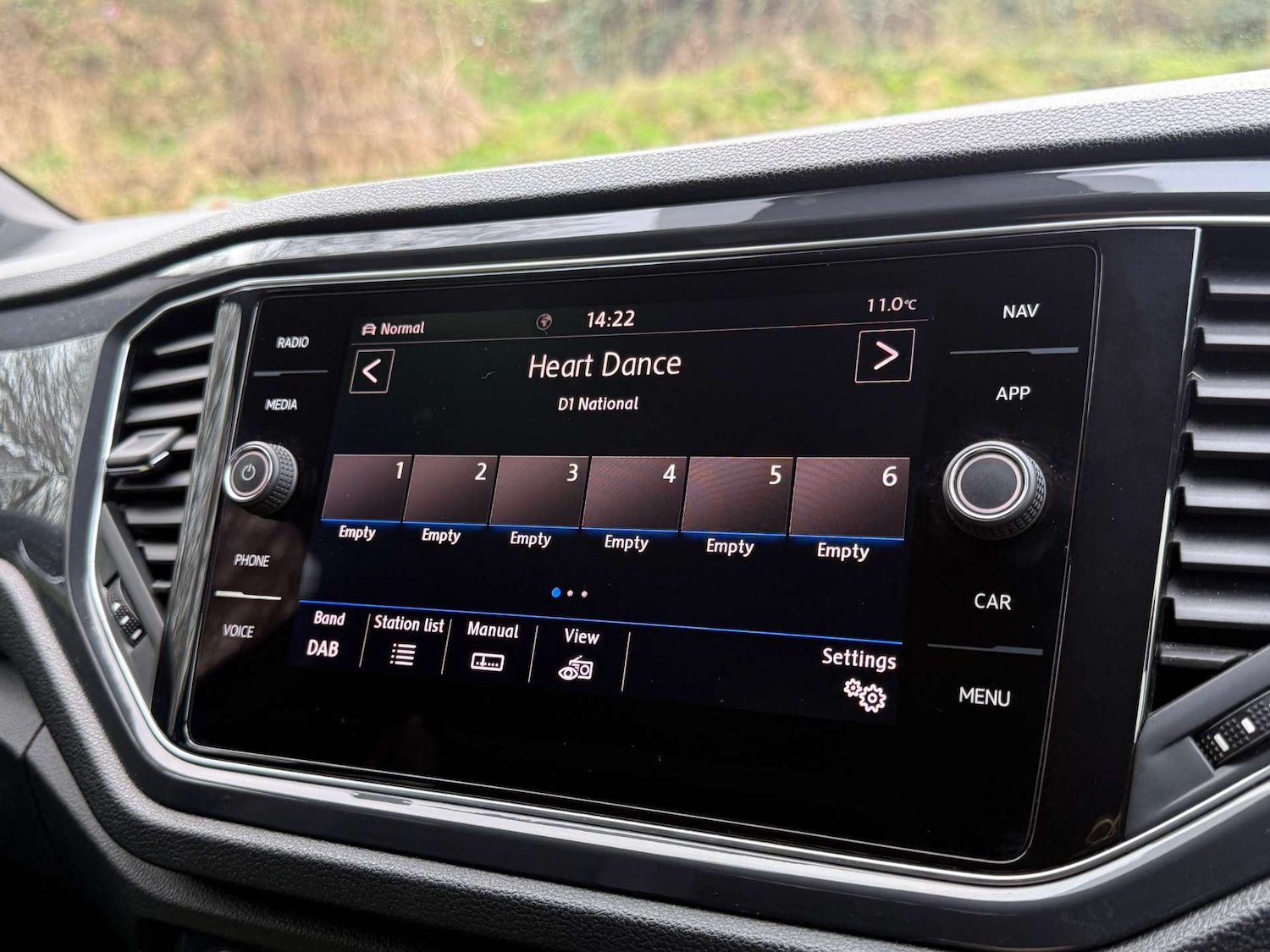 Used Volkswagen T-Roc 2019 for sale - 76896318: Photo 18