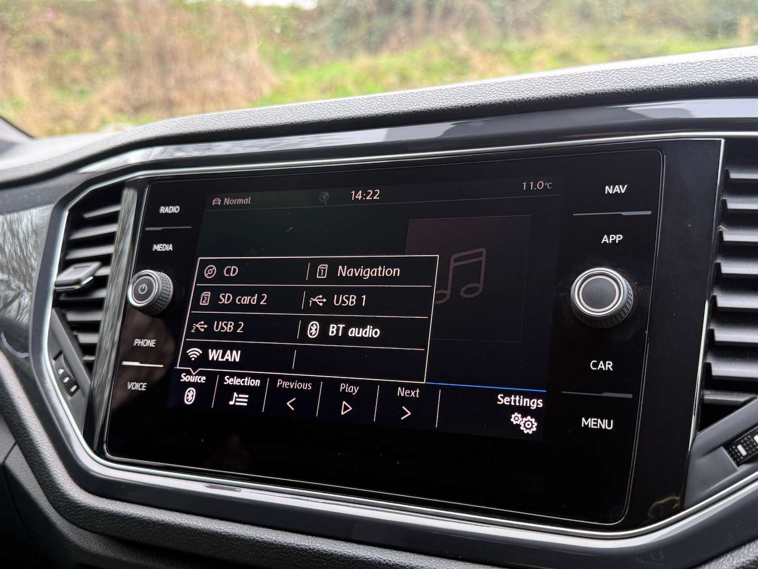 Used Volkswagen T-Roc 2019 for sale - 76896318: Photo 19