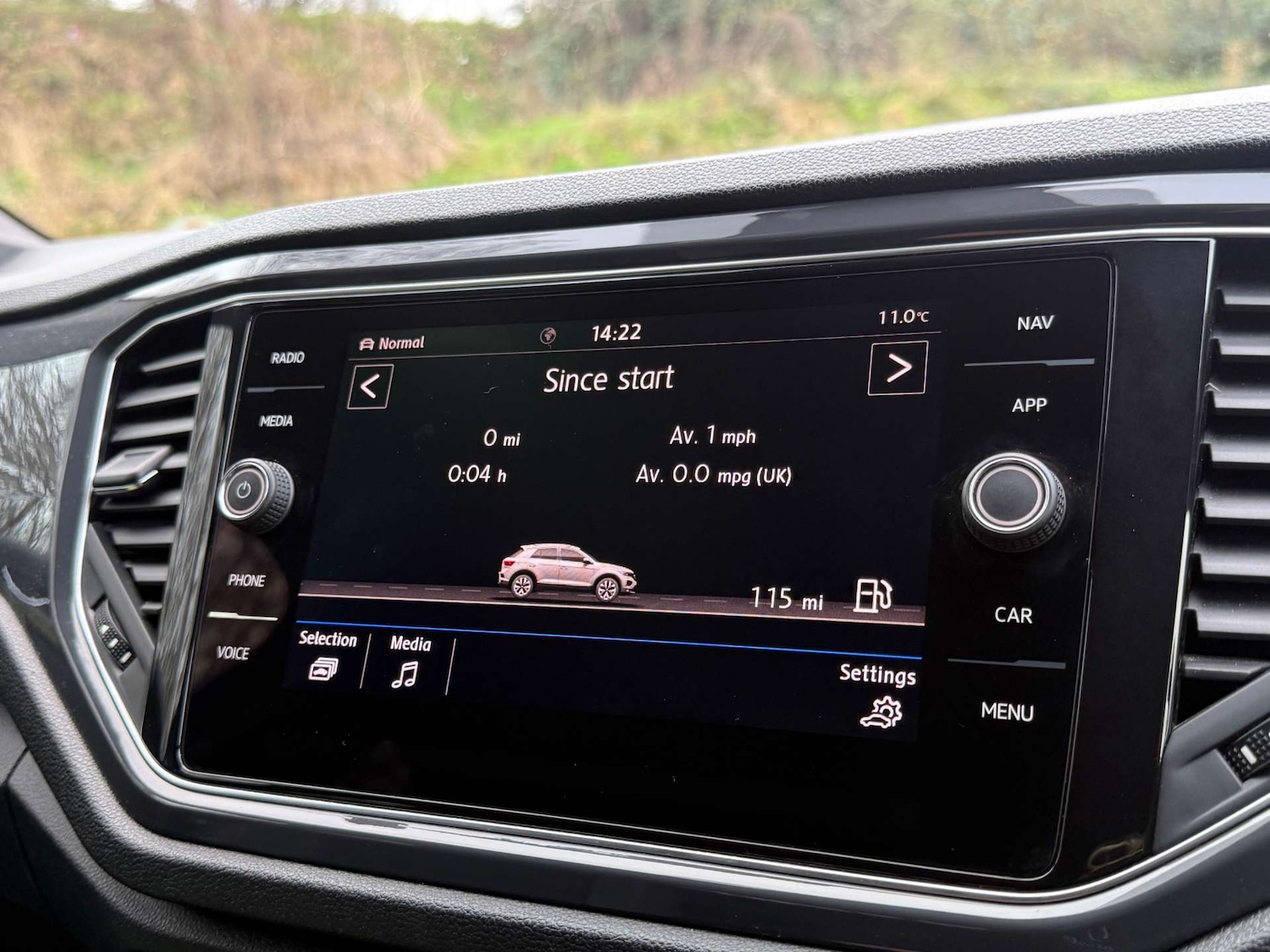 Used Volkswagen T-Roc 2019 for sale - 76896318: Photo 22