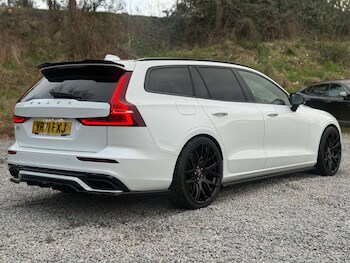 Used Volvo V60 2021 for sale - 77297259: Photo