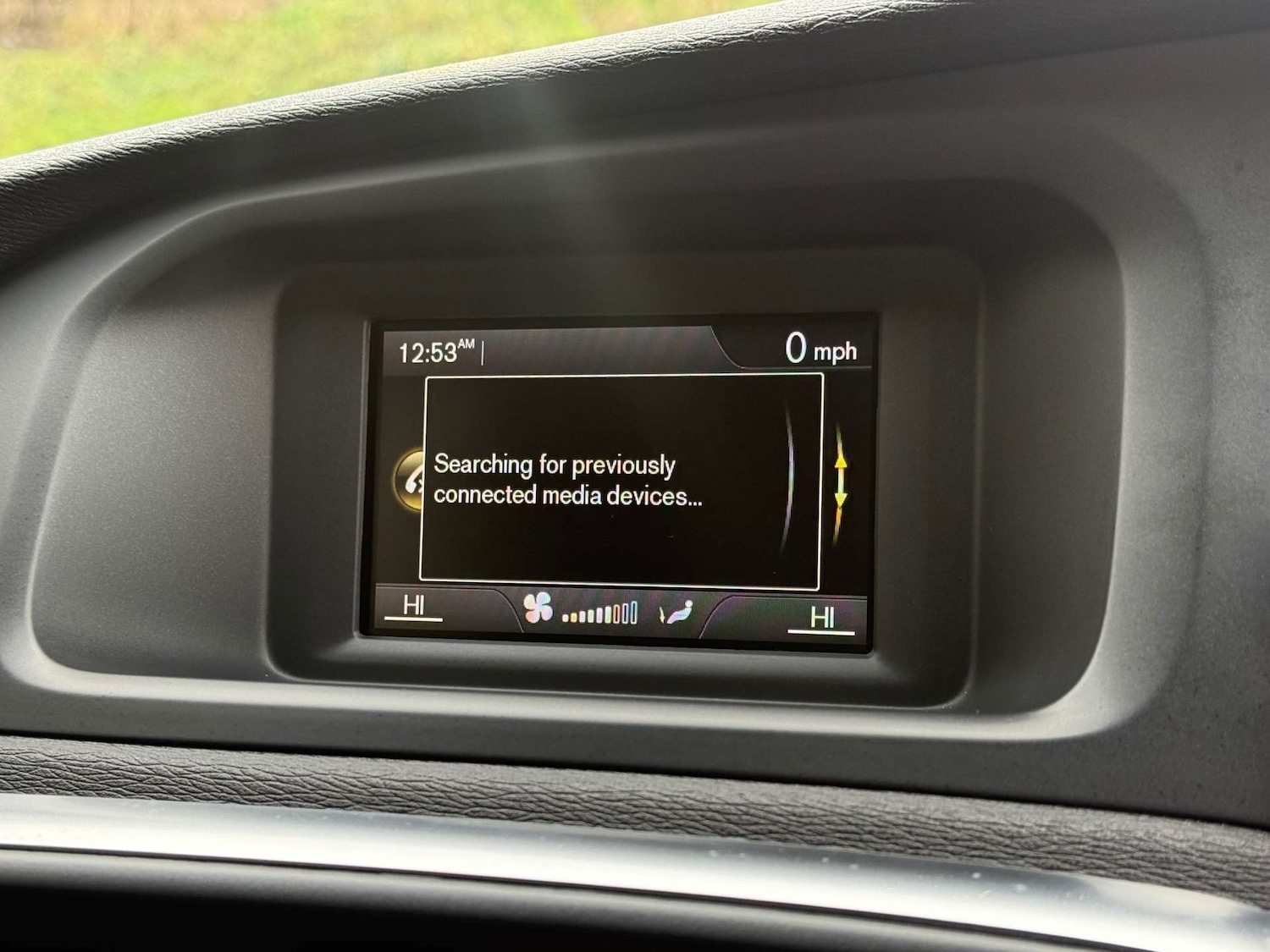 Used Volvo V40 2014 for sale - 77157191: Photo 30