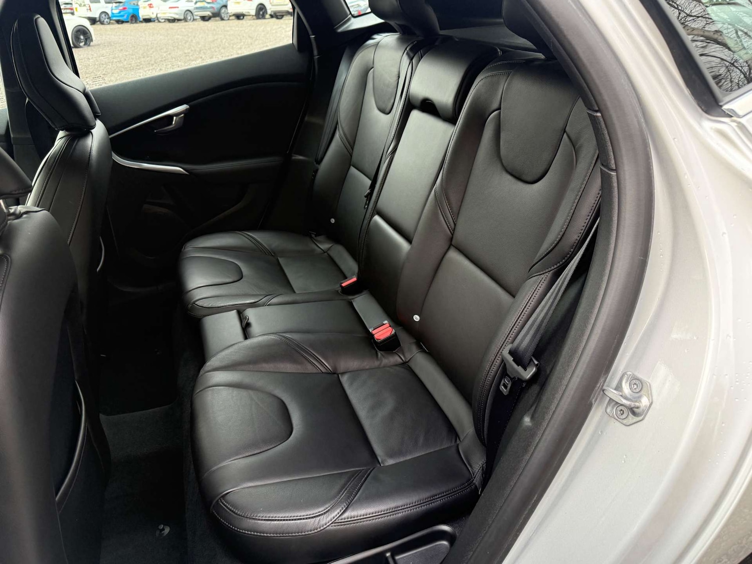 Used Volvo V40 2014 for sale - 77157191: Photo 39