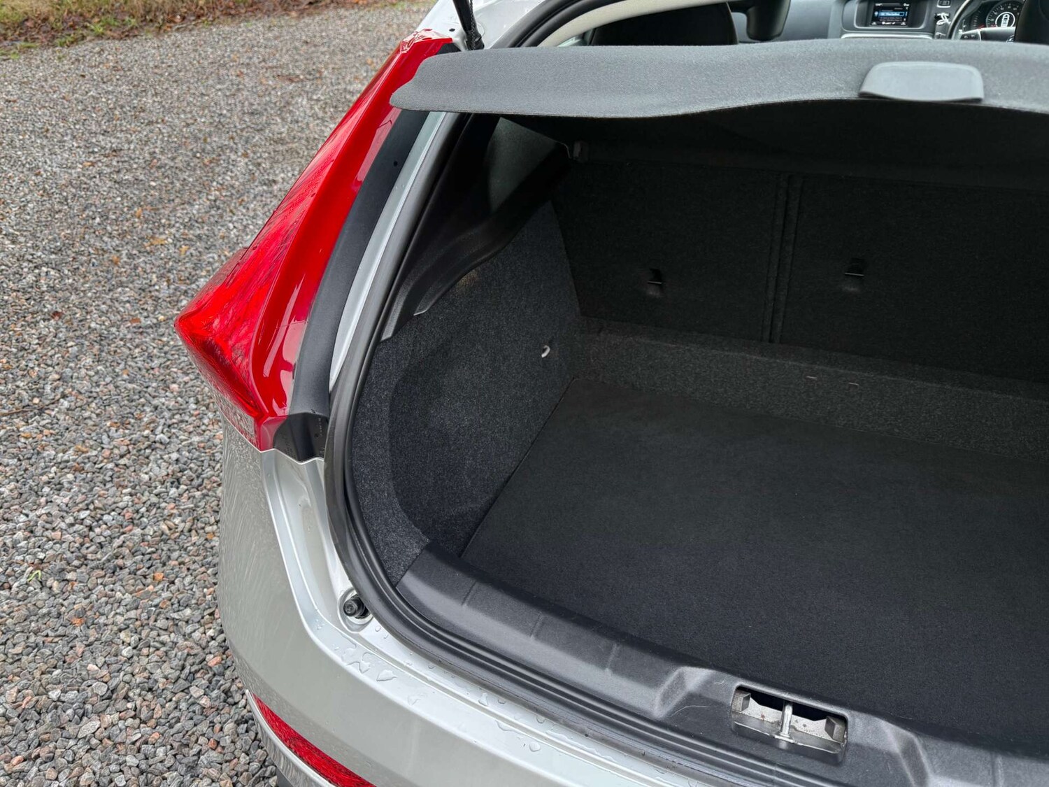 Used Volvo V40 2014 for sale - 77157191: Photo 45