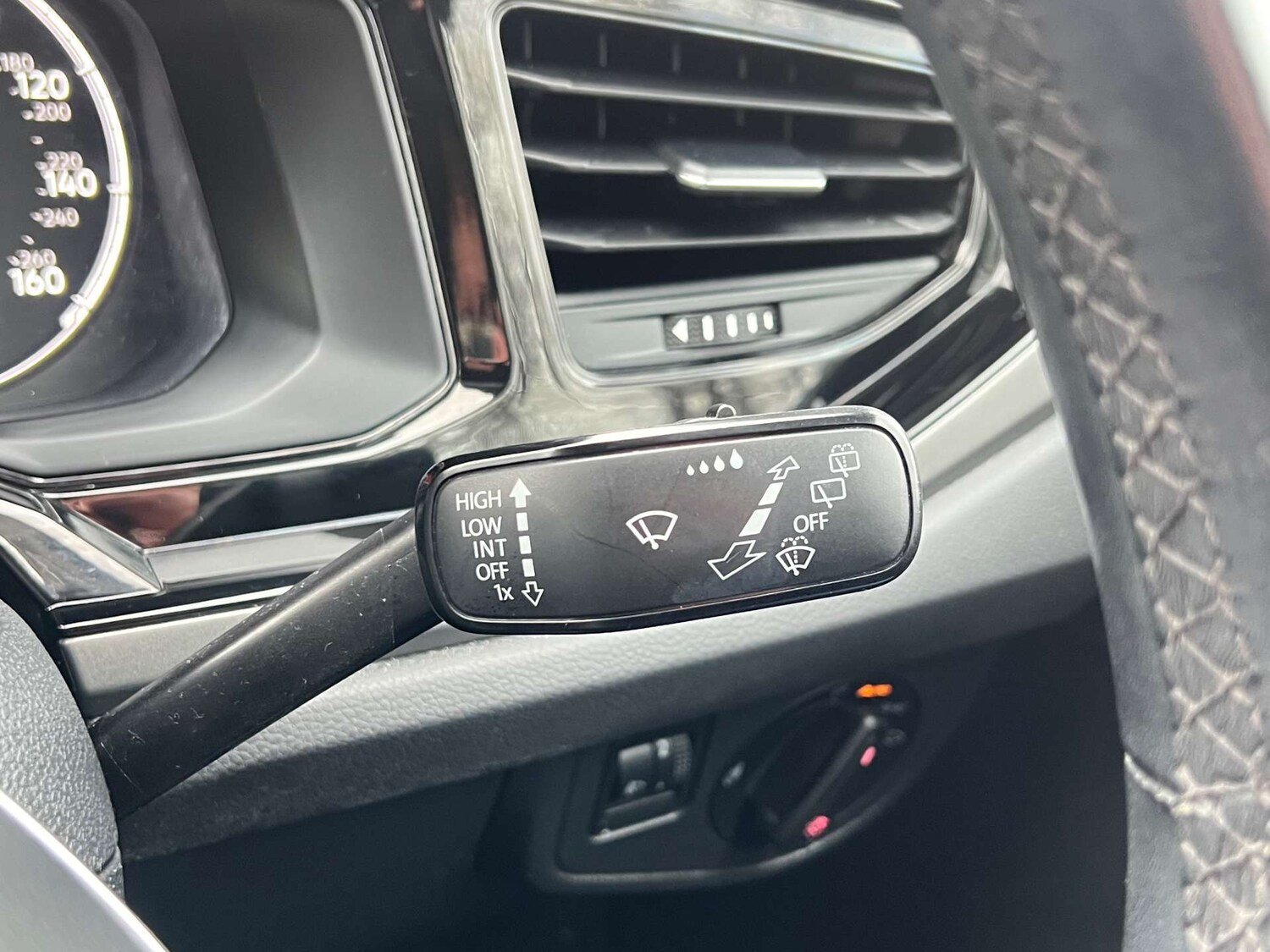 Used Volkswagen Polo 2018 for sale - 77049339: Photo 25