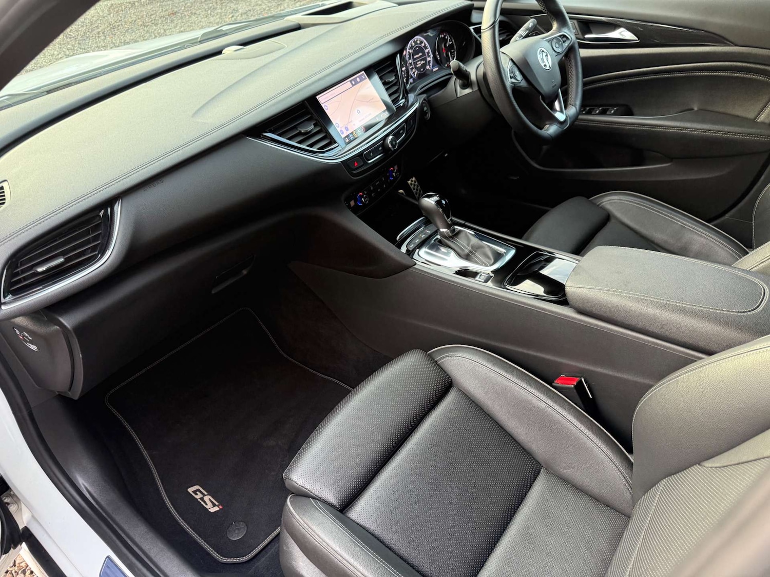 Used Vauxhall Insignia 2018 for sale - 77035656: Photo 23