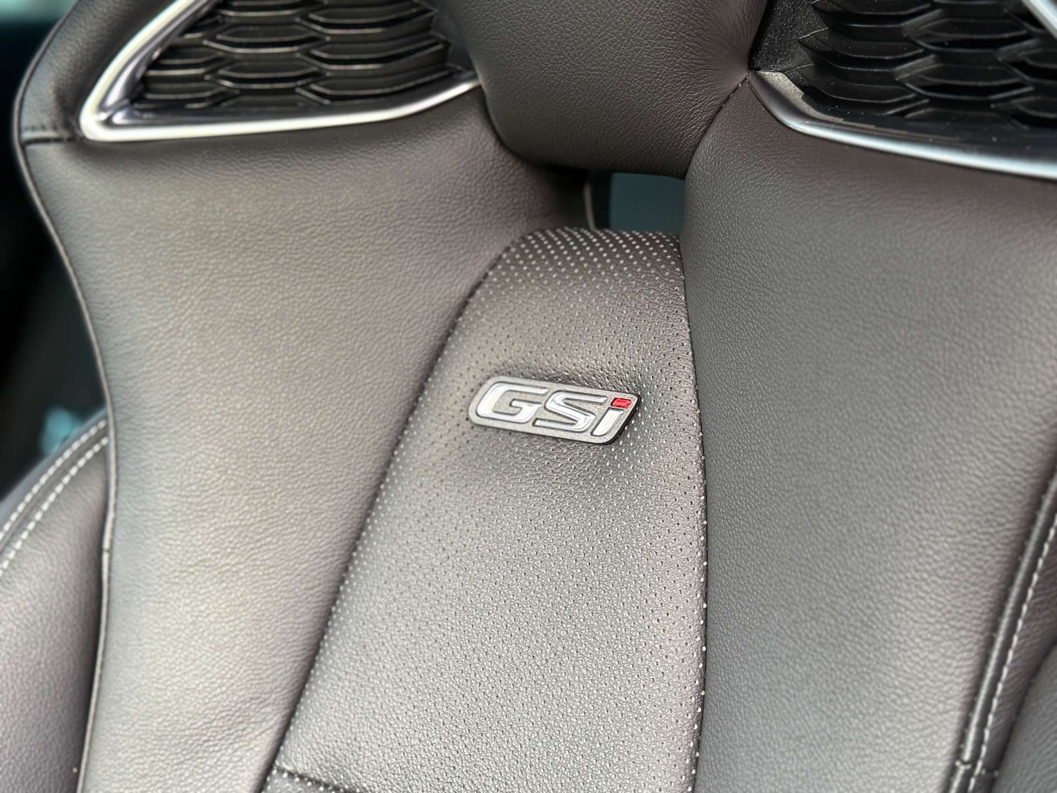 Used Vauxhall Insignia 2018 for sale - 77035656: Photo 27