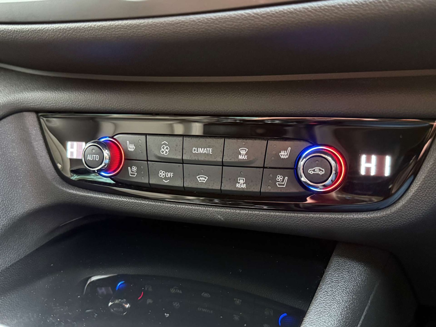 Used Vauxhall Insignia 2018 for sale - 77035656: Photo 44