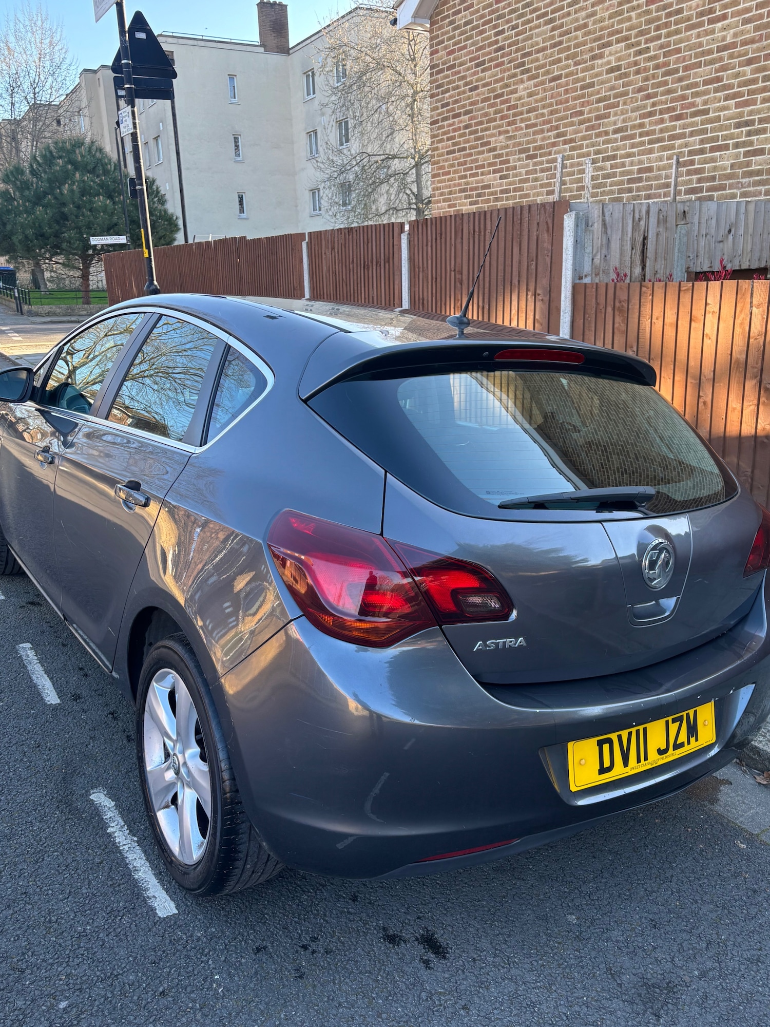 Used Vauxhall Astra 2011 for sale - 77918048: Photo 4