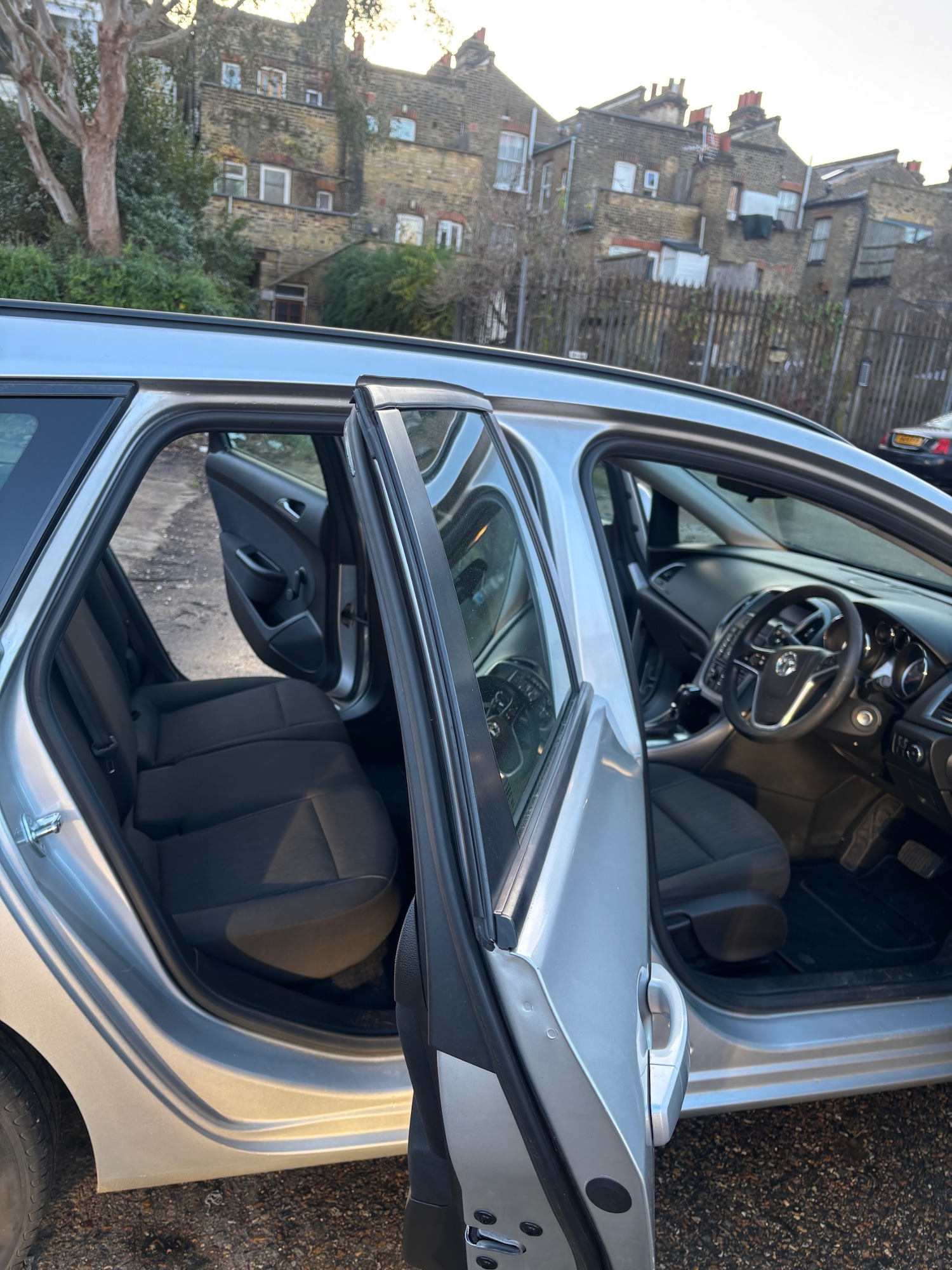 Used Vauxhall Astra 2013 for sale - 77248342: Photo 5