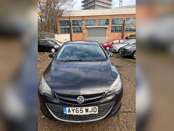 Used Vauxhall Astra 2015 for sale - 77241770: Photo
