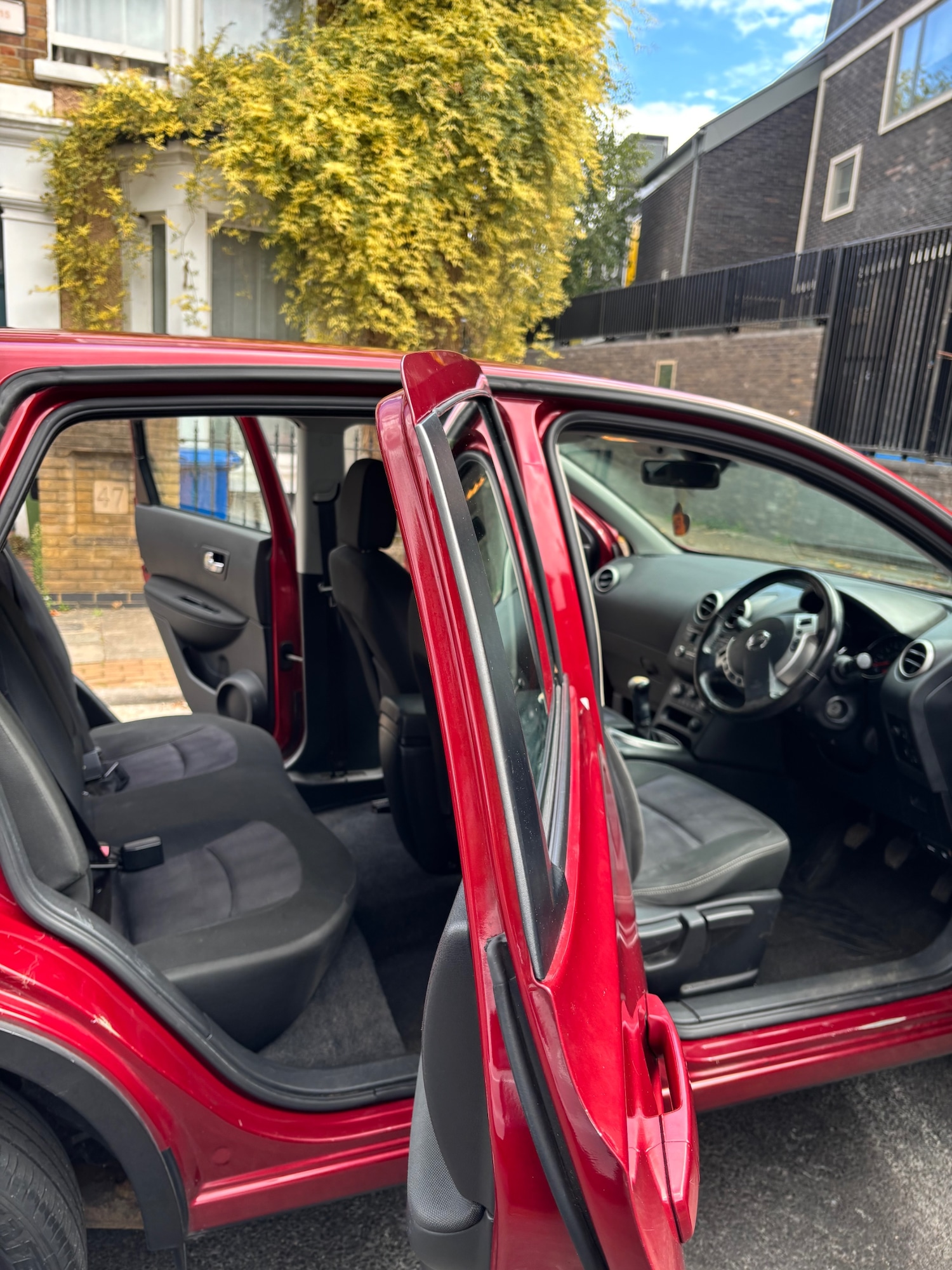 Used Nissan Qashqai 2012 for sale - 77319312: Photo 9