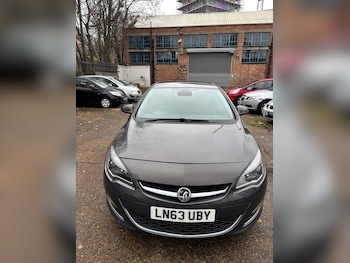 Vauxhall - Astra