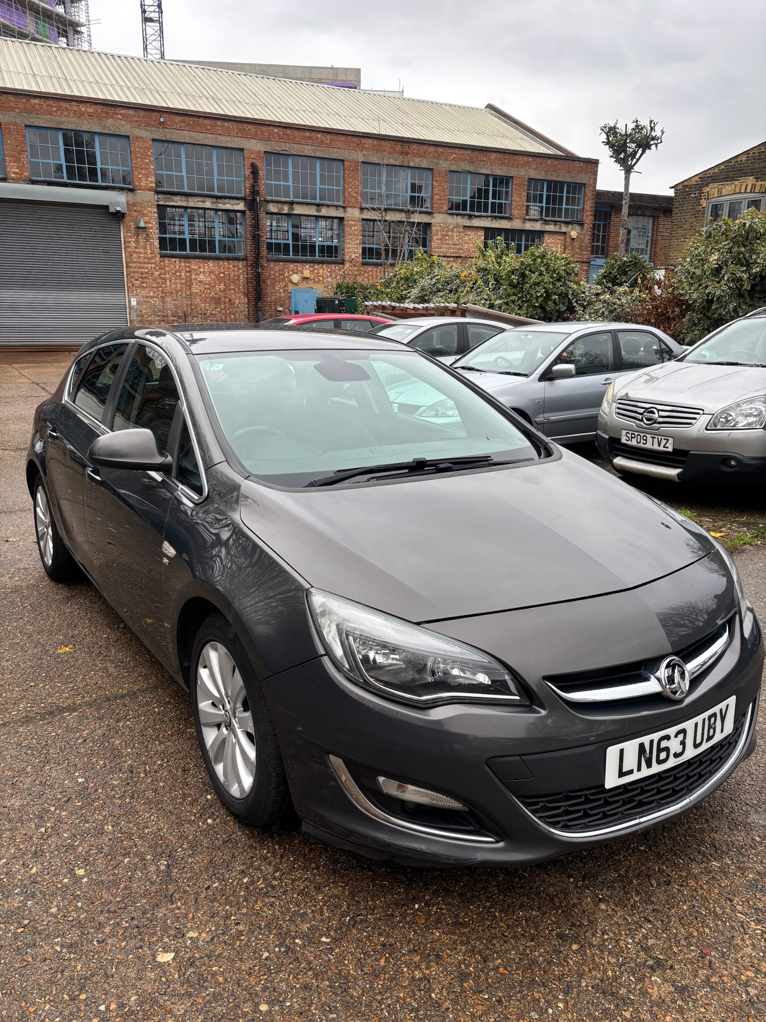 Used Vauxhall Astra 2013 for sale - 76879371: Photo 2