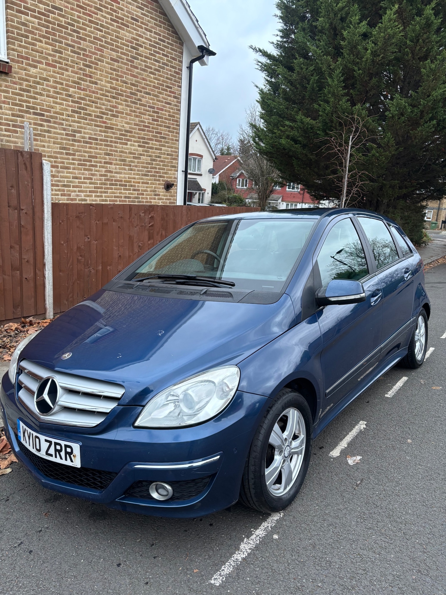 Used Mercedes-Benz B Class 2010 for sale - 76948564: Photo 2