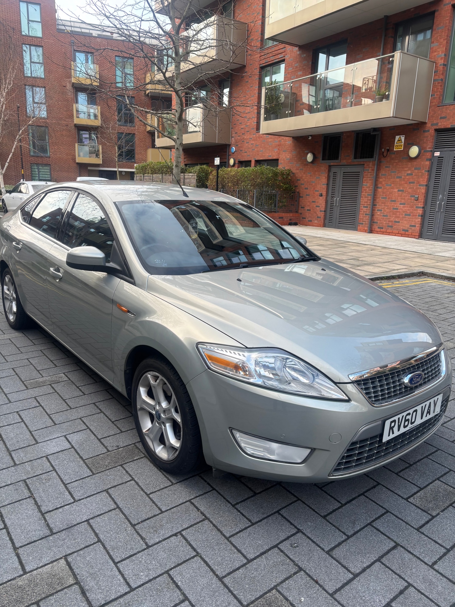 Used Ford Mondeo 2010 for sale - 77487131: Photo 3