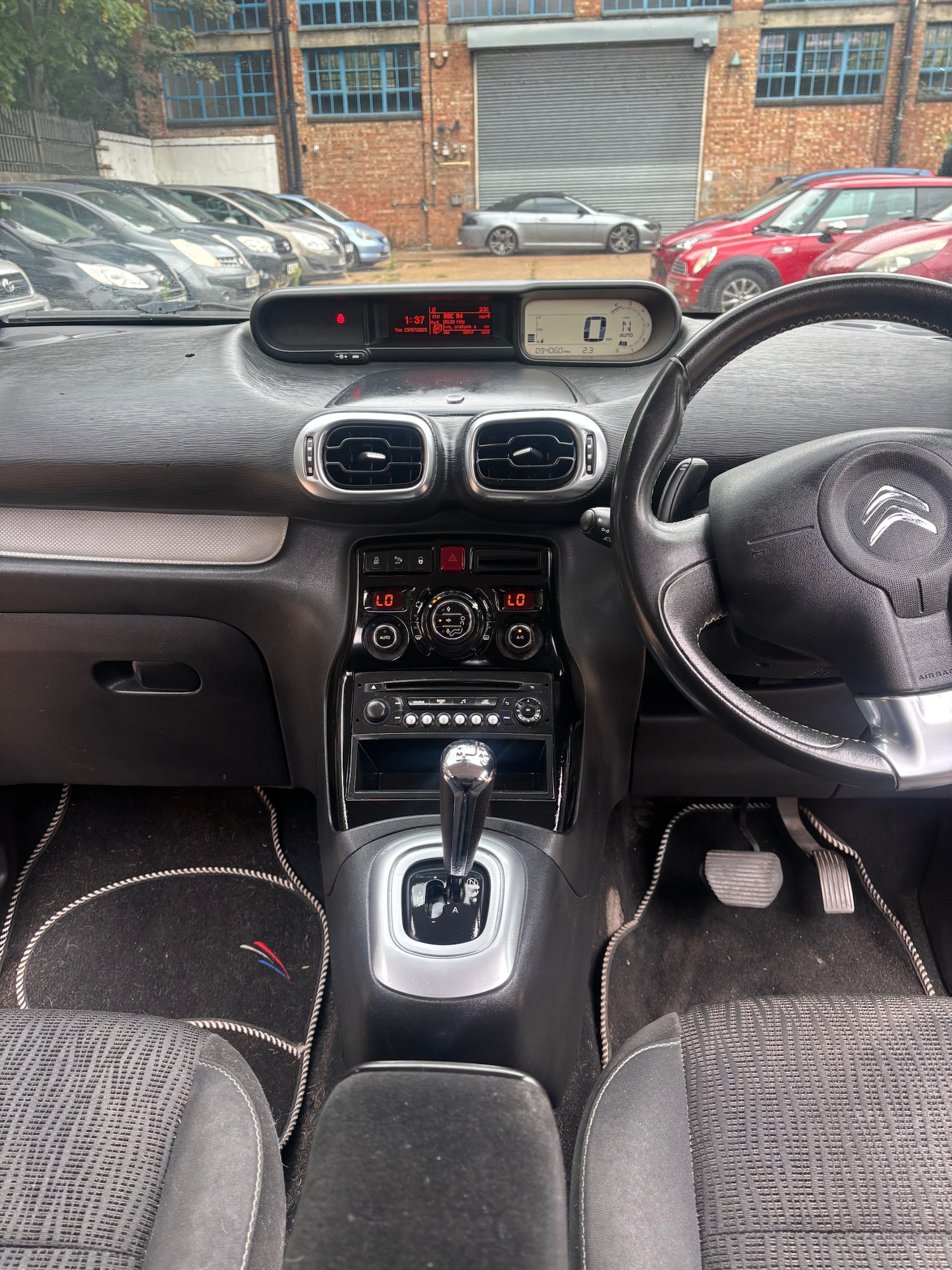 Used Citroen C3 Picasso 2014 for sale - 76177650: Photo 7