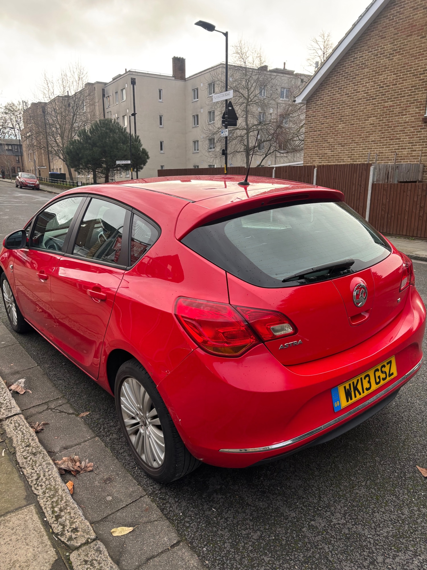 Used Vauxhall Astra 2013 for sale - 77637015: Photo 2