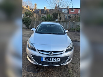 2013 (63) - 1.6i 16V Design 5dr Auto