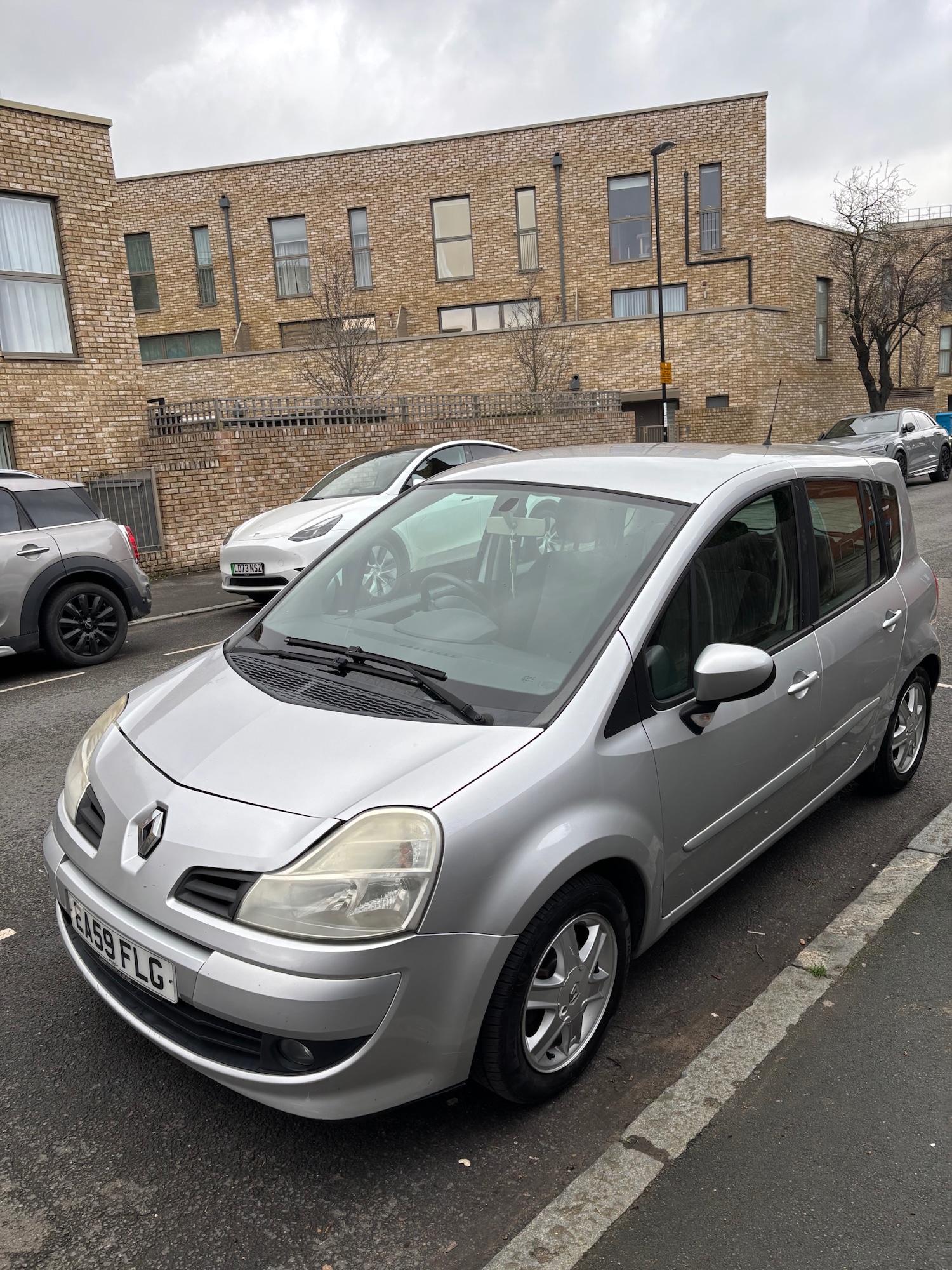 Used Renault Grand Modus 2009 for sale - 77491070: Photo 2