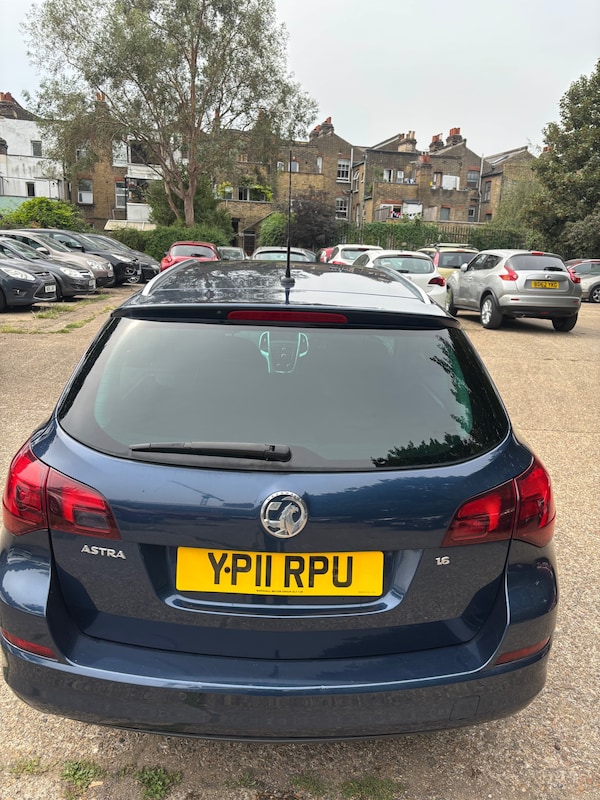 Used Vauxhall Astra 2011 for sale - 75587455: Photo 13