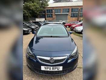 Used Vauxhall Astra 2011 for sale - 75587455: Photo