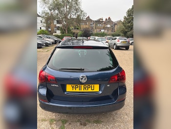 Used Vauxhall Astra 2011 for sale - 75587455: Photo